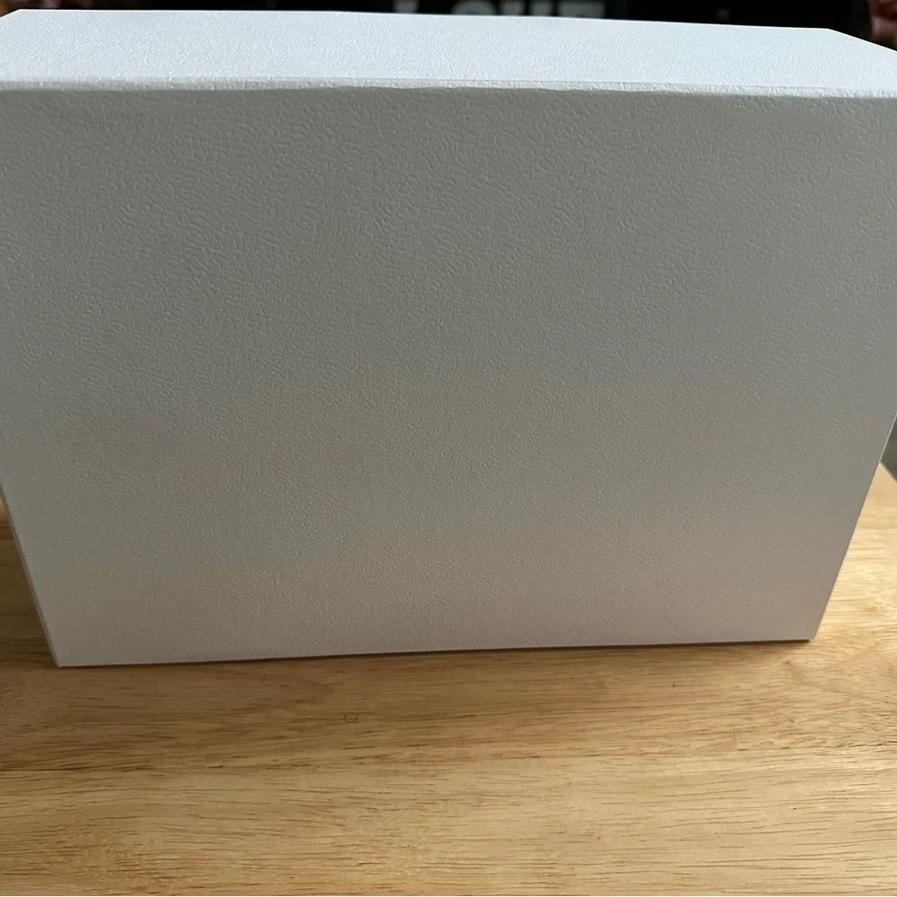 Louis Vuitton White and Red Cherry Box - Picture 4 of 5